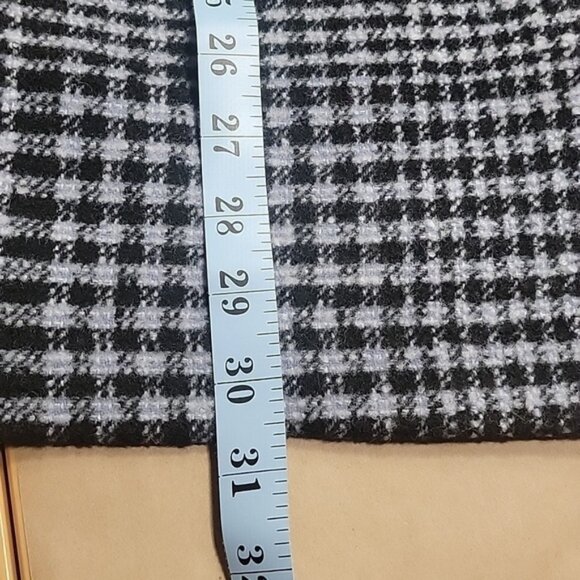 Old Navy, Size M, Soft-Brushed Oversized Blazer, Black, Gray-Blue Plaid, EUC - Picture 8 of 12